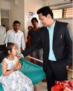 Father's financial support stopped - Photo Gallery