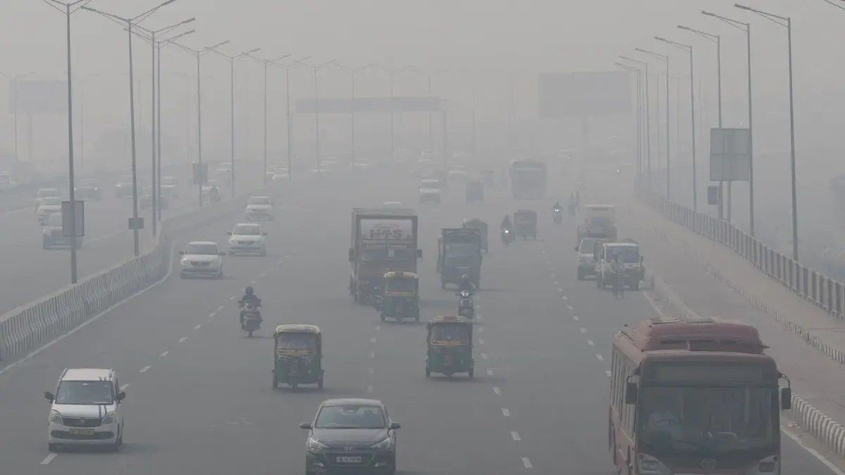 दिल्ली के बाद अब मुंबई में मचेगी तबाही, घर बैठे लोगों का घुटने लगेगा दम - Photo Gallery