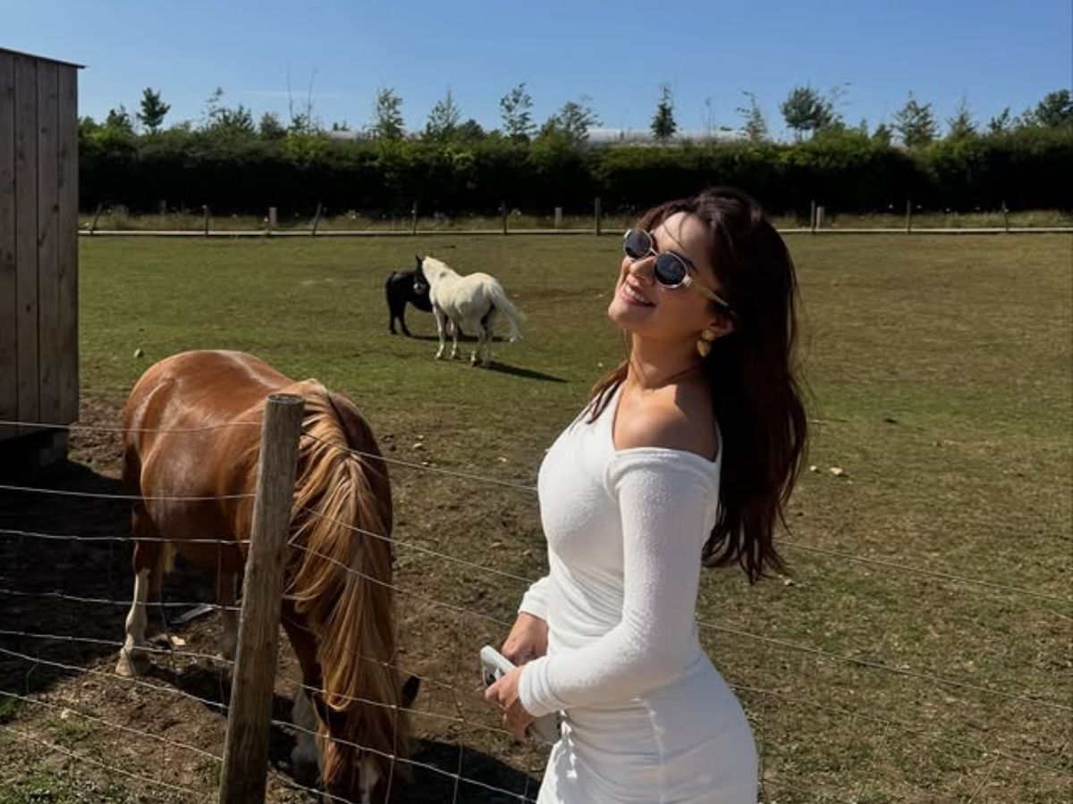 avneet kaur - Photo Gallery