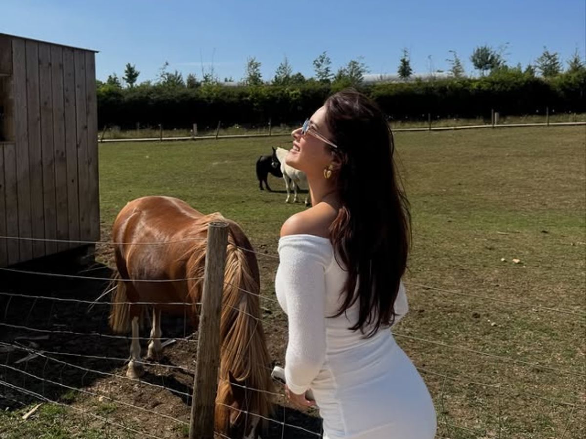 avneet kaur - Photo Gallery