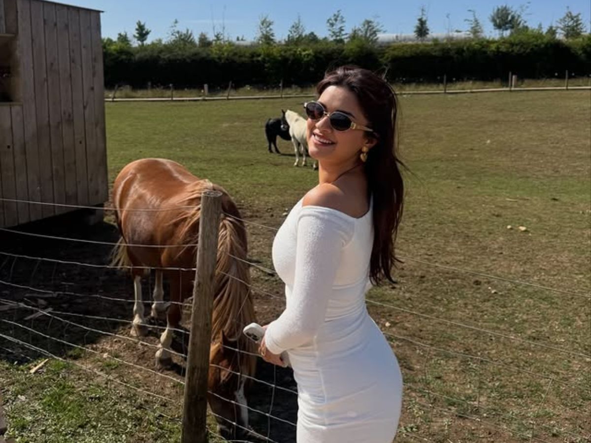 avneet kaur - Photo Gallery