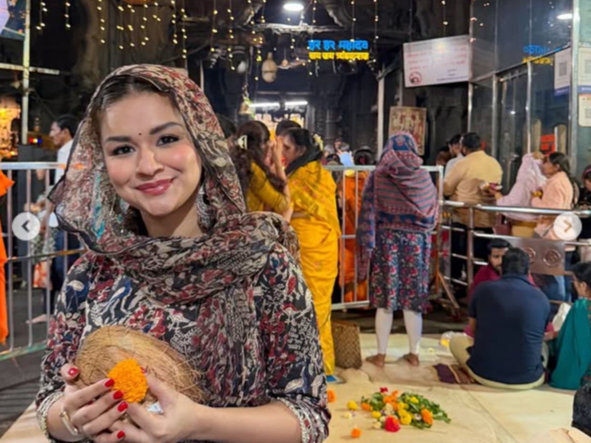 Avneet Kaur Photos: ‘मुझे भी खिलाओ…’, छोटी सी ड्रेस पहन जानवरों के बीच निकली Avneet Kaur, लुक देख मदहोश हो गए लोग!