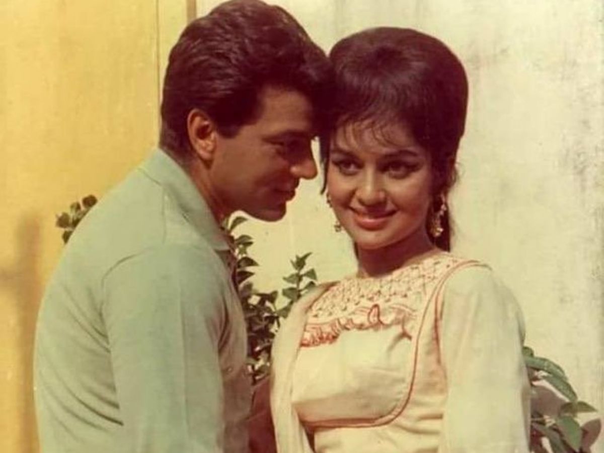 हेमा मालिनी के अलावा बॉलीवुड की इन अभिनेत्रियों के साथ भी था धर्मेंद्र का अफेयर, यहां जानें उनके नाम - Photo Gallery