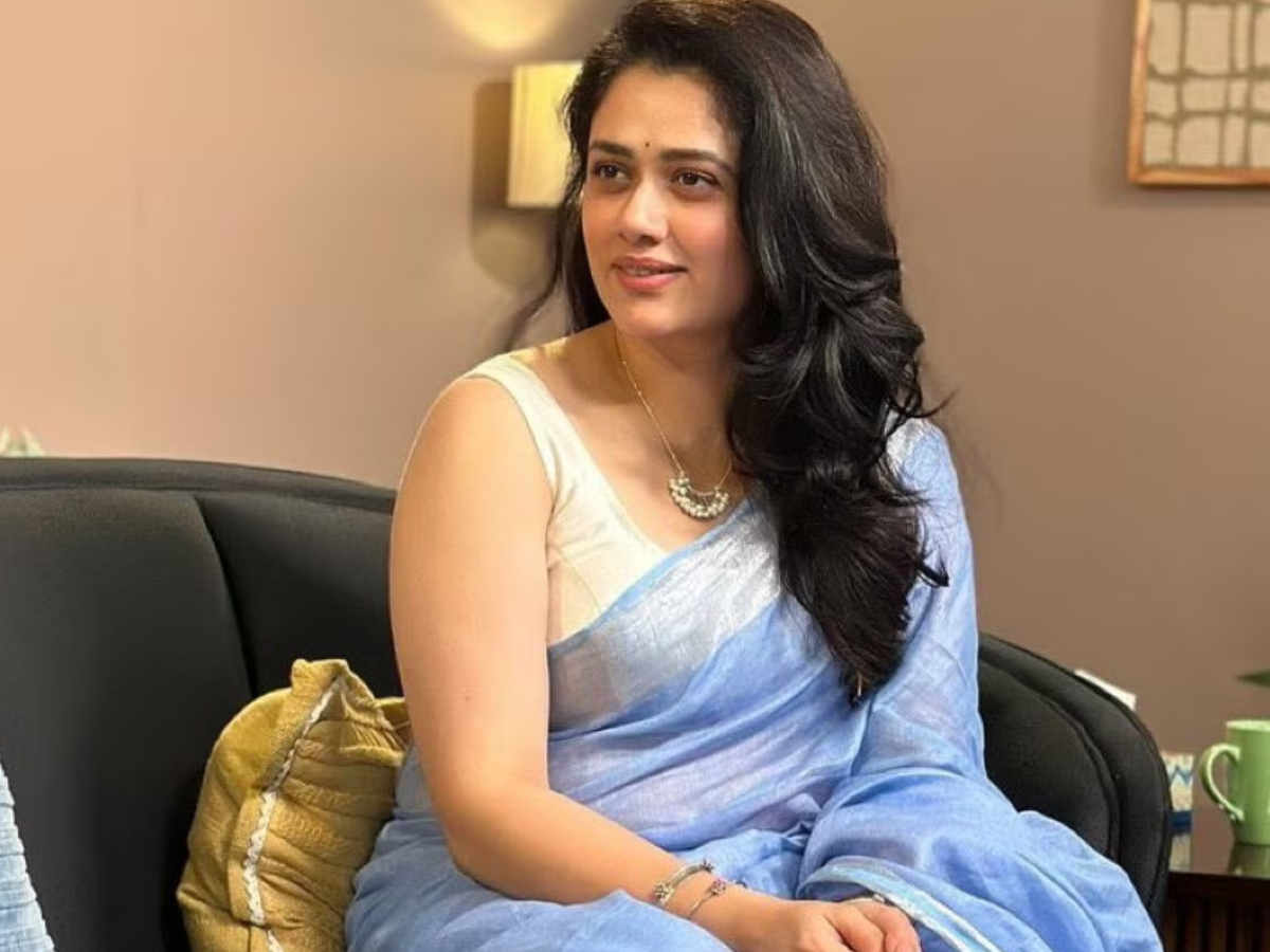 सोशल मीडिया पर छाई ‘जवान’ की हसीना, इंटीमेट सीन की वजह से बनी सेंसेशन, लोग बोले-नेशनल क्रश - Photo Gallery