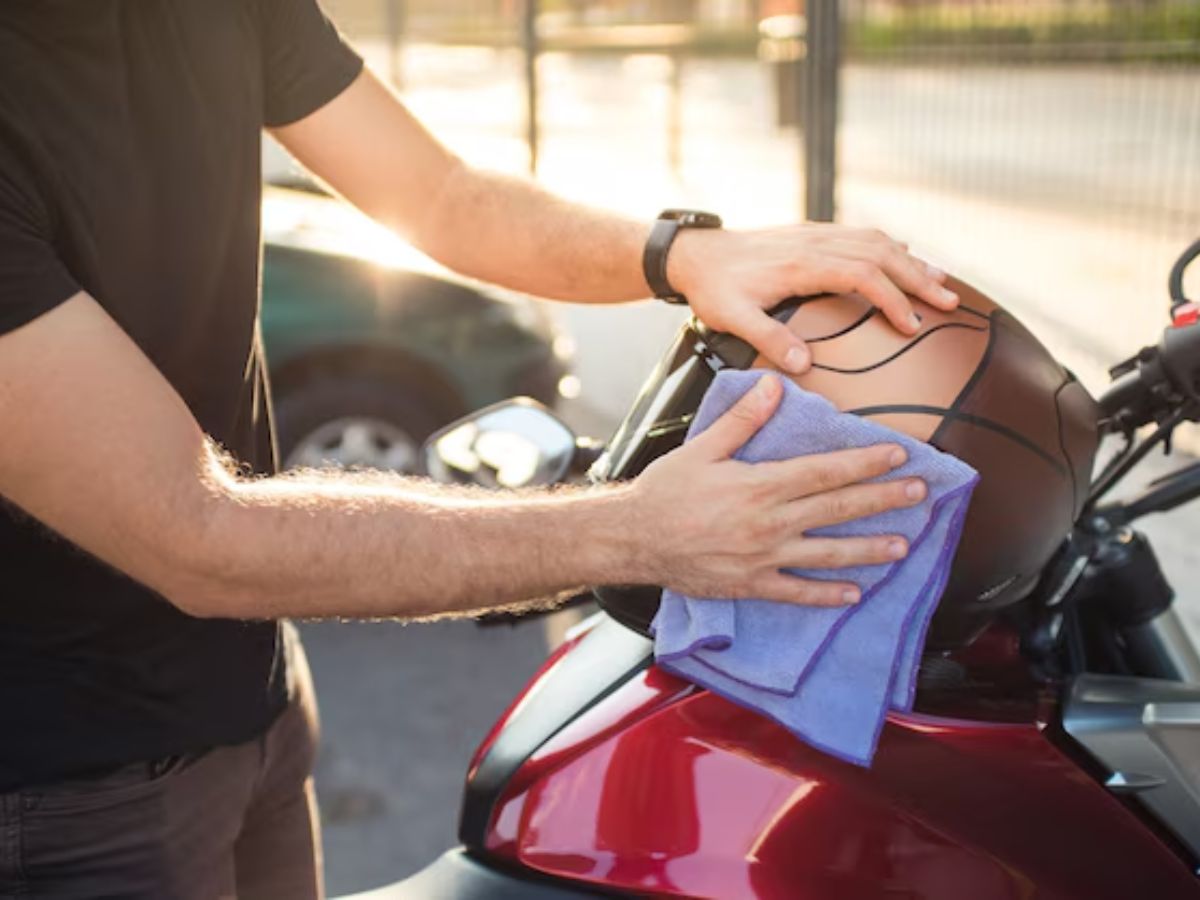 helmet cleaning tips 1 - Photo Gallery