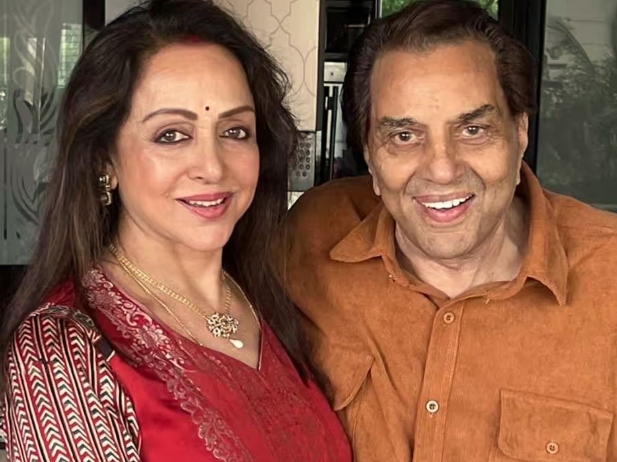 Hema Malini के साथ सीन शूट करने के लिए रिश्वत देते थे Dharmendra! खर्च कर डाले थे इतने रुपये - Photo Gallery