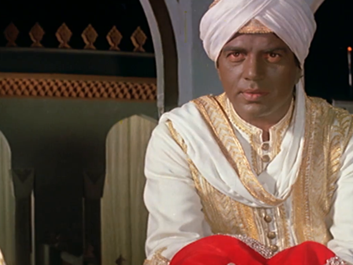 जब मीना कुमारी से बढ़ी नजदीकियां, एक्ट्रेस के गुस्साए पति ने ऐसे लिया था धर्मेंद्र से बदला!