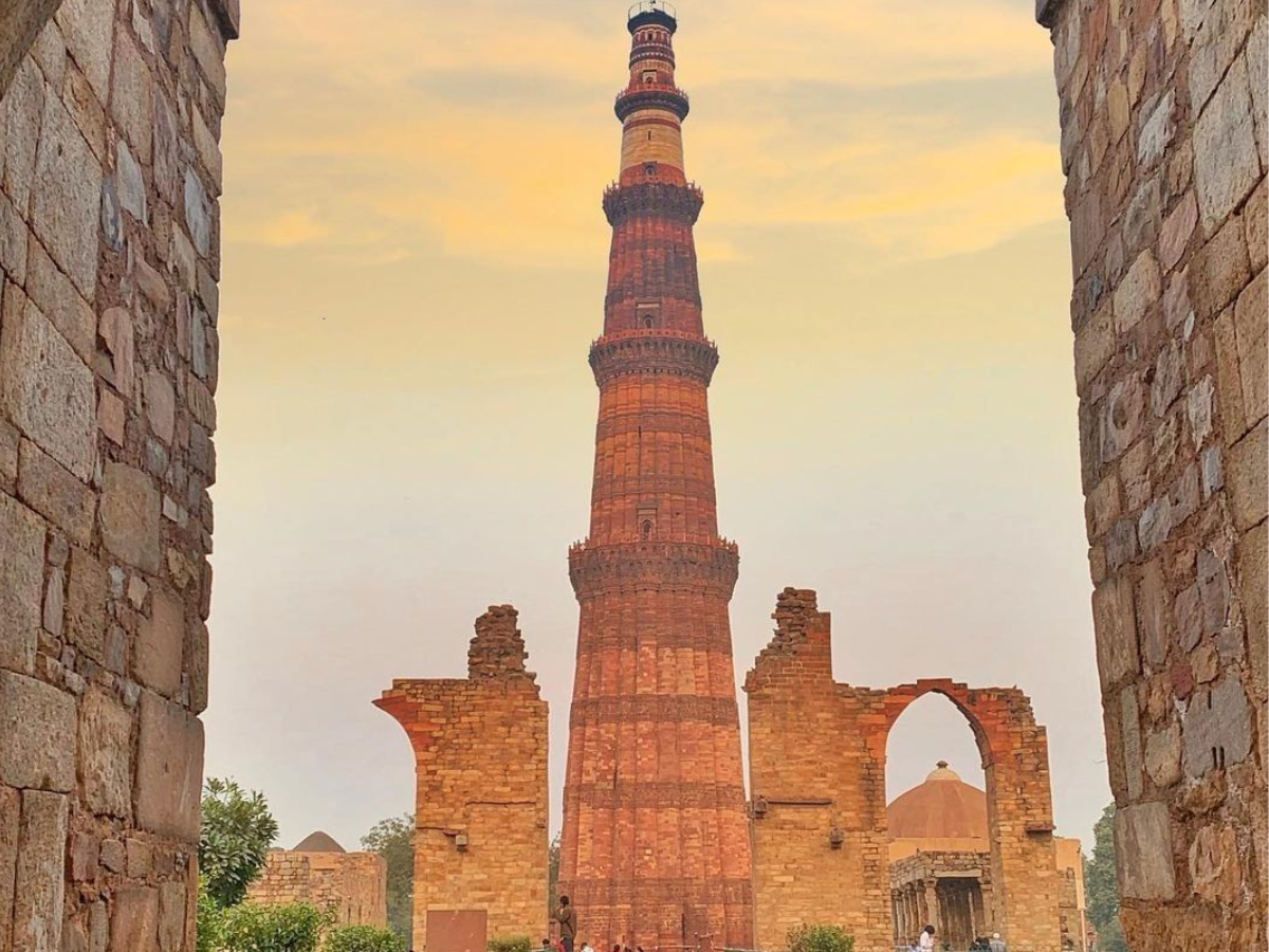 qutub minar - Photo Gallery