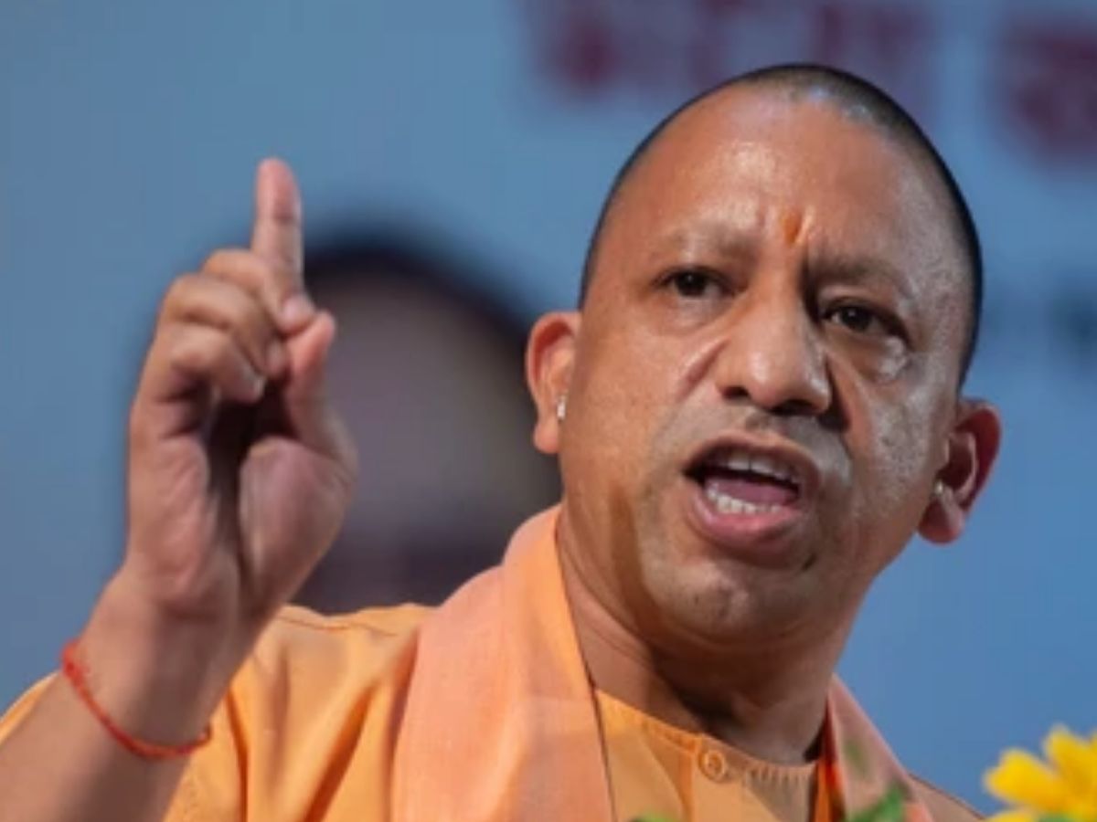 Public Holiday: UP में नहीं मिलेगी 24 नवंबर को छुट्टी! CM Yogi का बड़ा फैसला, छात्रों के चेहरे पर छाई मायूसी - Photo Gallery