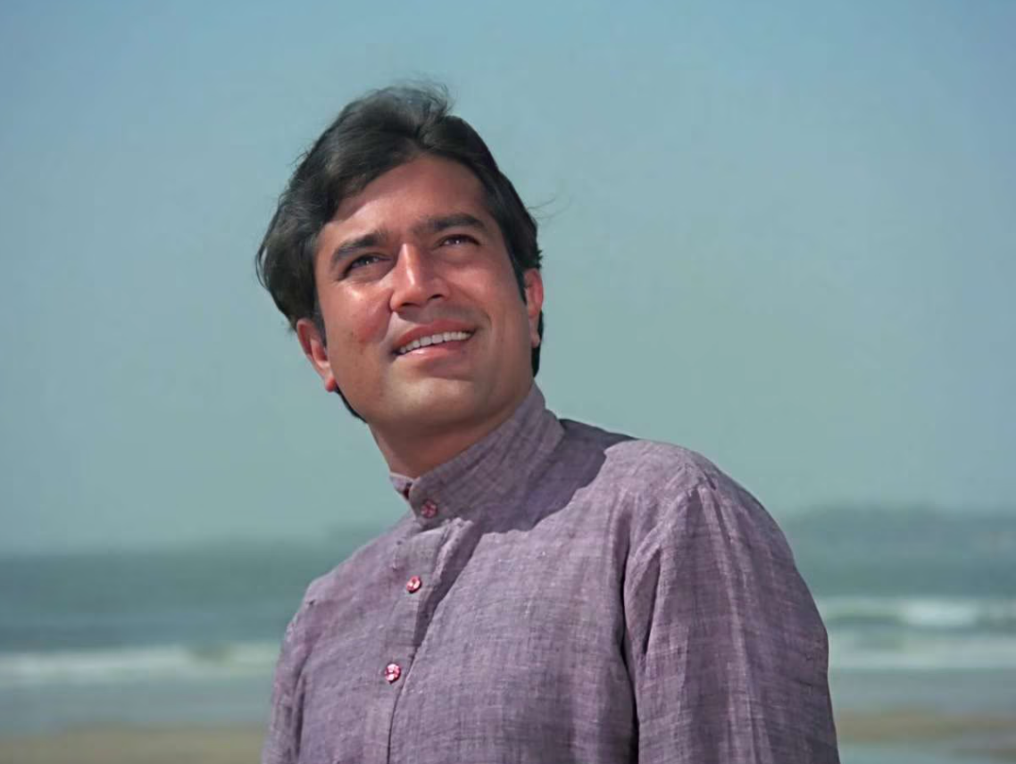 ‘आनंद’ में राजेश खन्ना को साइन करने पर भड़क गए थे Dharmendra, डायरेक्टर को नशे में ऐसे सिखाया था सबक