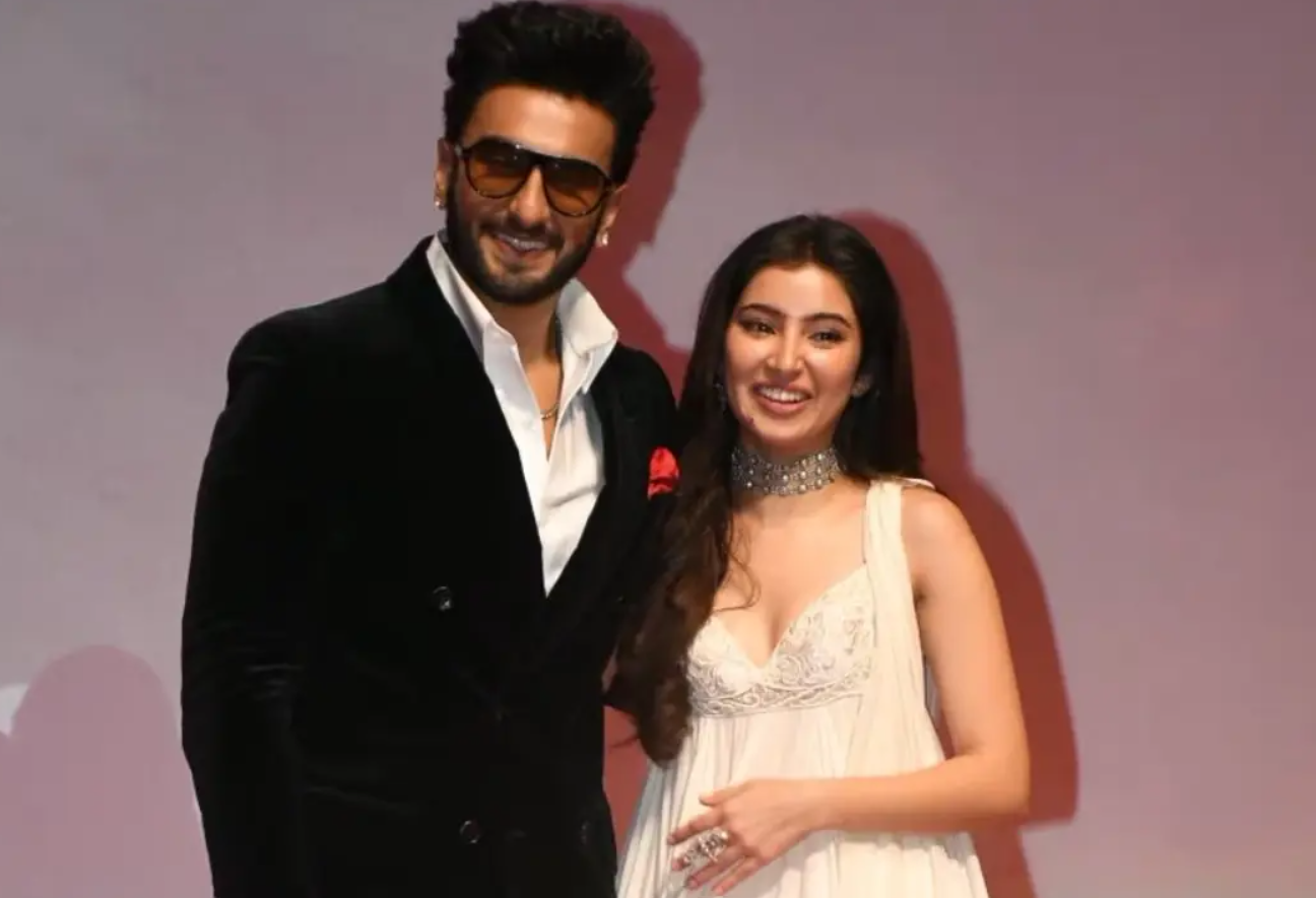 20 साल की चाइल्ड आर्टिस्ट बनी हीरोइन, Dhurandhar में रणवीर सिंह की ‘दिलरुबा’ को देख दंग रह गए लोग