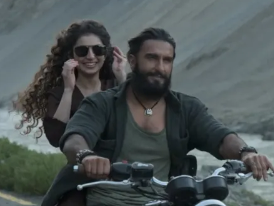 20 साल की चाइल्ड आर्टिस्ट बनी हीरोइन, Dhurandhar में रणवीर सिंह की ‘दिलरुबा’ को देख दंग रह गए लोग