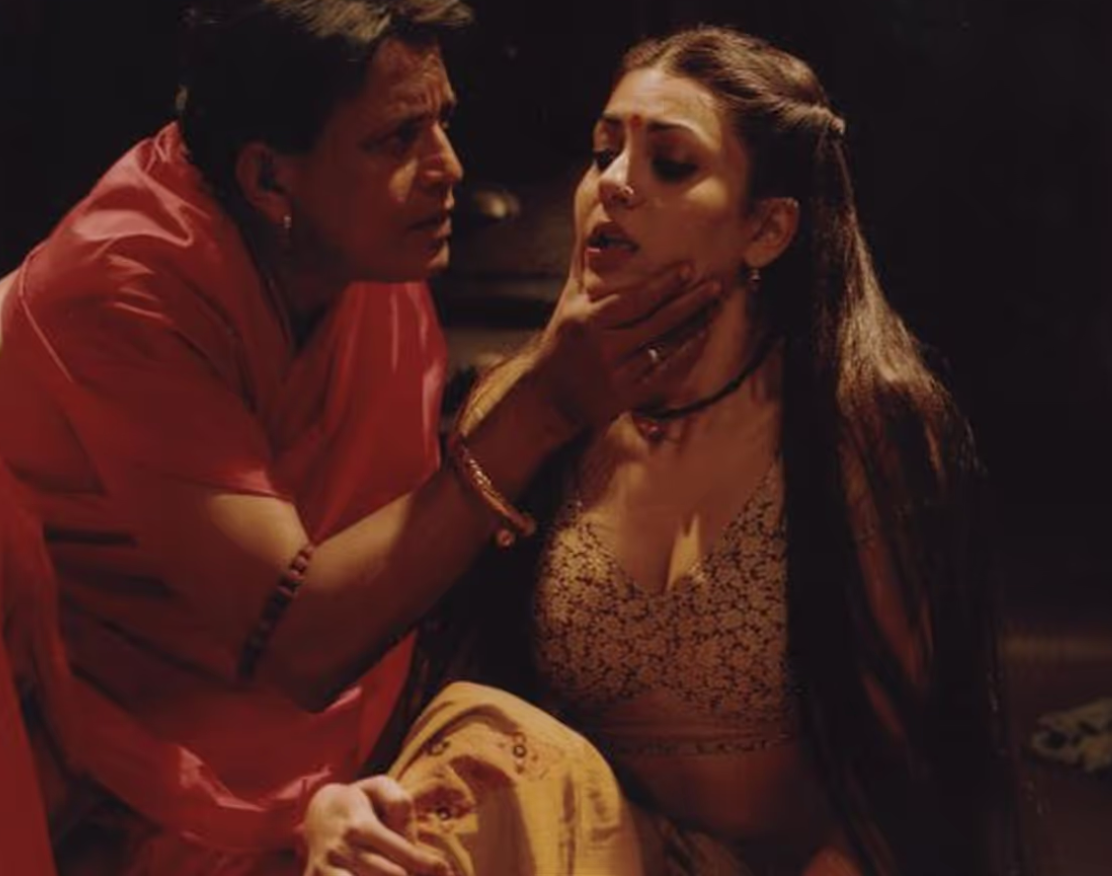 जब 15 साल बड़े एक्टर ने सेक्स सीन की शूटिंग में की हद पार, सुष्मिता सेन का हुआ बुरा हाल