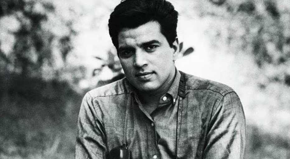 Dharmendra Passed Away: 89 साल की उम्र में धर्मेंद्र का निधन, घर पर ली आखिरी सांस