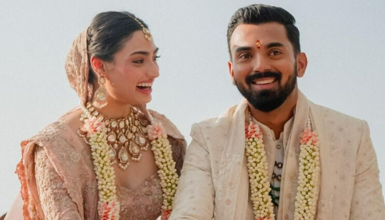 जब क्रिकेट-बॉलीवुड का हुआ मेल, शर्मिला टैगोर-मंसूर अली खान से लेकर विराट-अनुष्का तक ने कर ली शादी