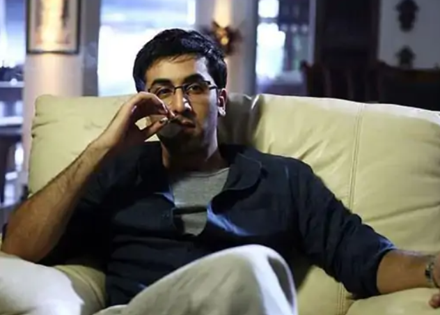 कोई मरने की कगार पर पहुंचा, कोई मांग रहा भीख, ड्रग्स के कारण बर्बाद हुई इन सेलेब्स की जिंदगी