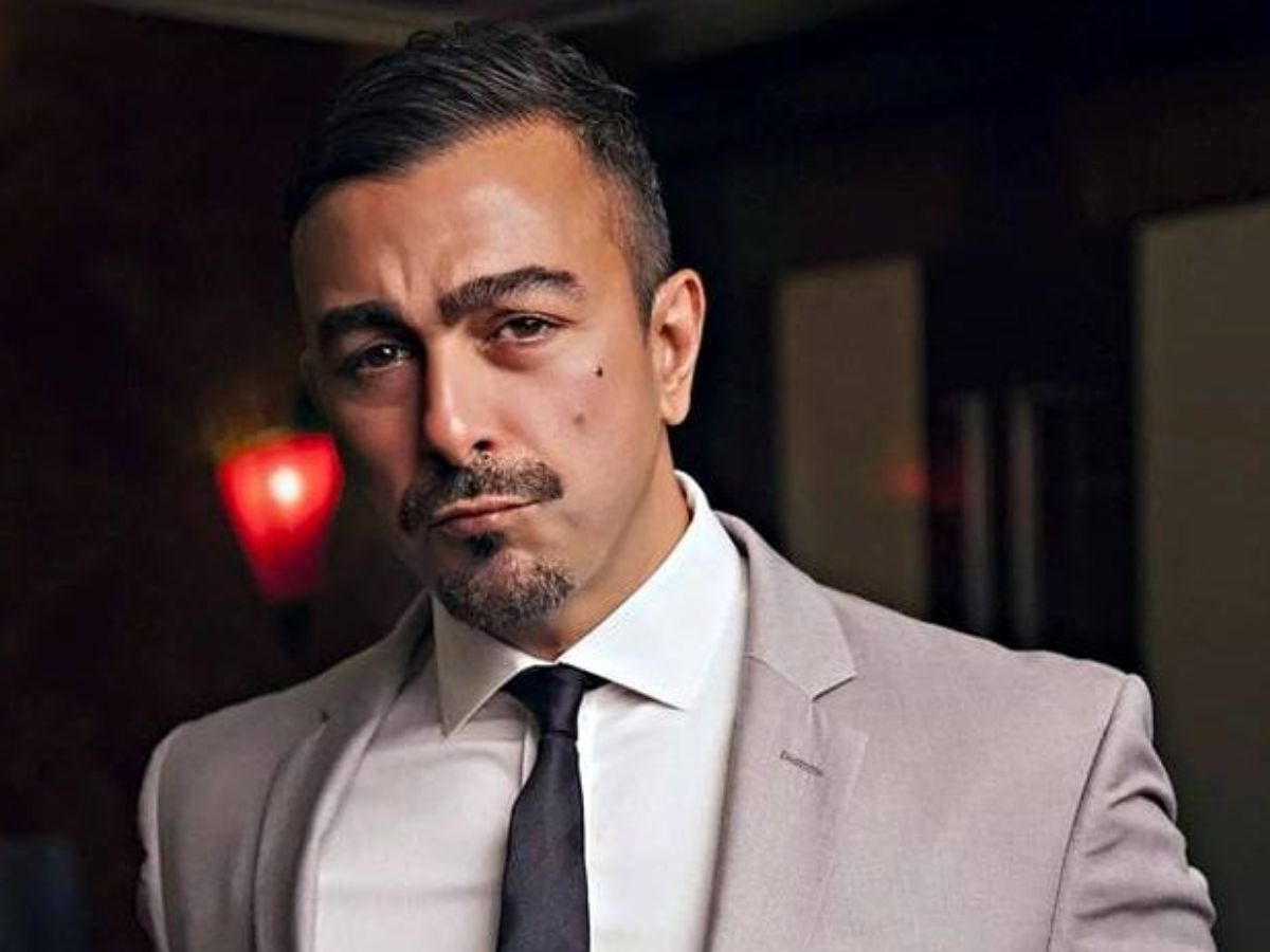 ‘पाकिस्तान का शाहरुख खान’ है यह एक्टर, 1380 करोड़ से ज्यादा नेटवर्थ…पॉपुलैरिटी में फवाद-माहिरा भी हैं पानी-कम - Photo Gallery