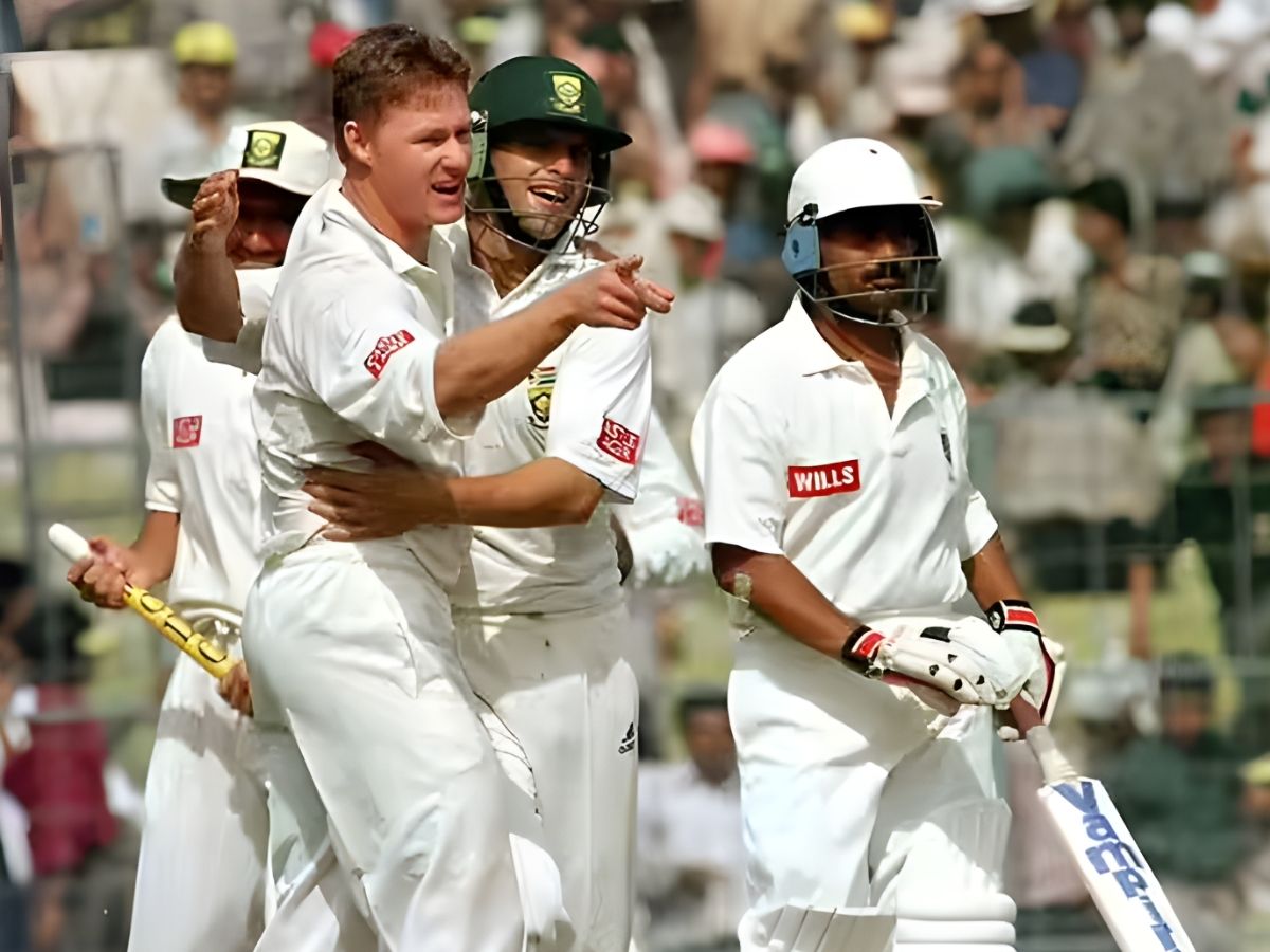 5-biggest-defeats-of-india-test-cricket-south-africa-australia-pakistan South Africa (329 runs) Kolkata, 1996