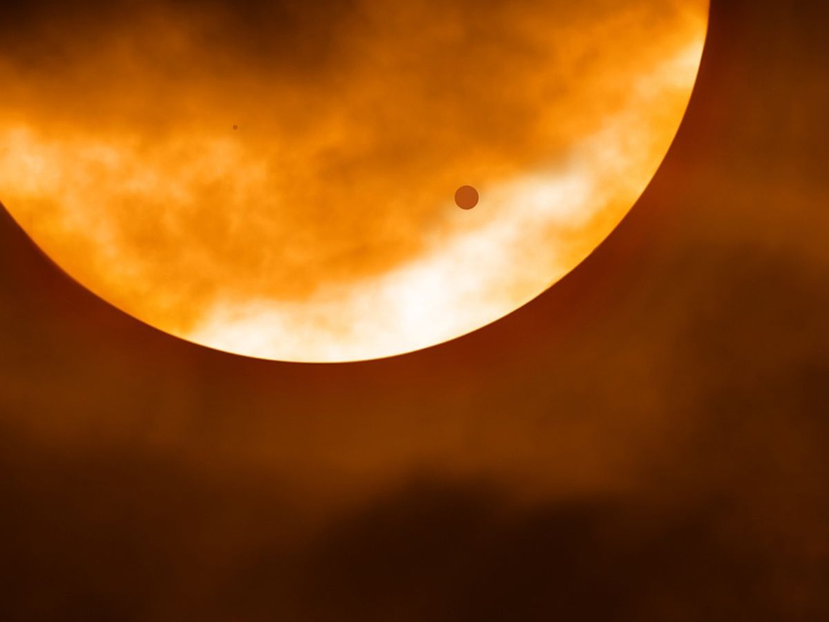 Surya Nakshatra Gochar 2025: आज गुरु के नक्षत्र में सूर्य करेंगे प्रवेश, इन राशियों के जीवन में आएंगे बदलाव - Photo Gallery