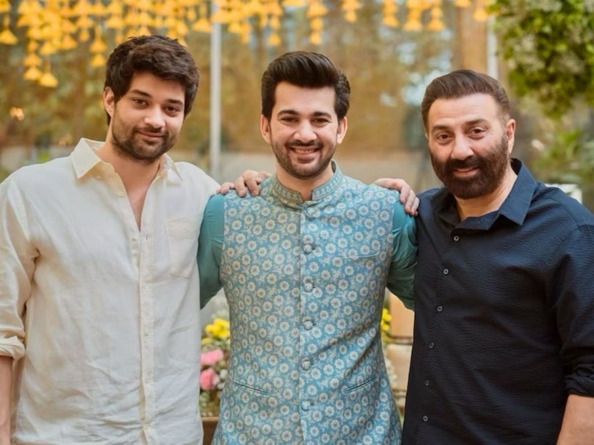 Dharmendra Family: 2 पत्नी, 6 बच्चे और 13 नाती-पोते…इतना बड़ा है ‘ही-मैन’ का परिवार - Photo Gallery