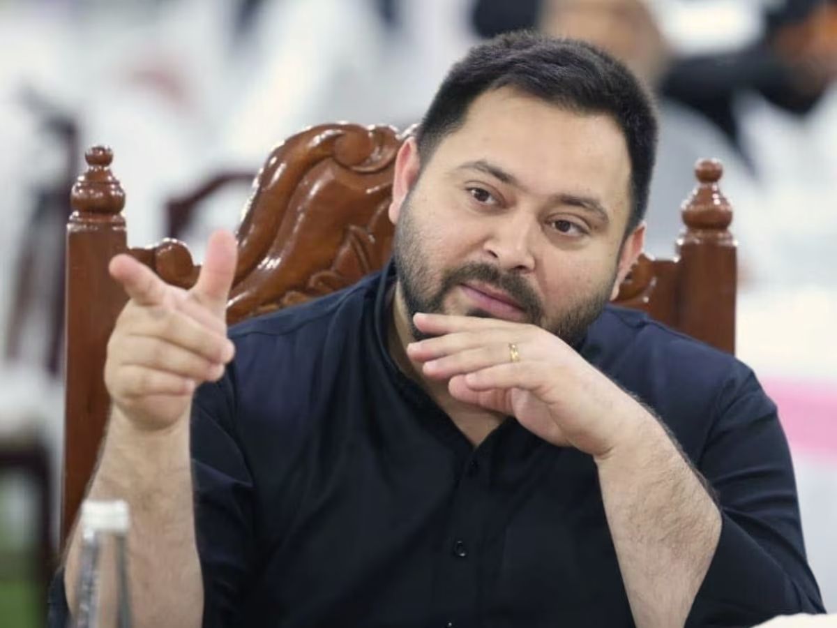 Tejashwi Yadav Networth: 200 ग्राम सोना और करोड़ों की संपत्ति के मालिक हैं लालू के लाल, जानें तेजस्वी यादव के परिवार में कौन-कौन - Photo Gallery