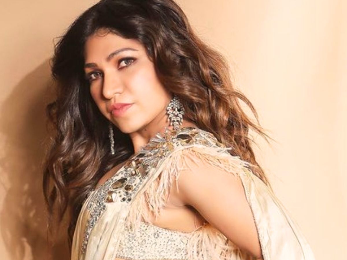 श्रेया घोषाल या सुनिधि चौहान नहीं, बल्कि यह हैं सबसे अमीर इंडियन फीमेल सिंगर; नेटवर्थ 200 करोड़ के पार - Photo Gallery