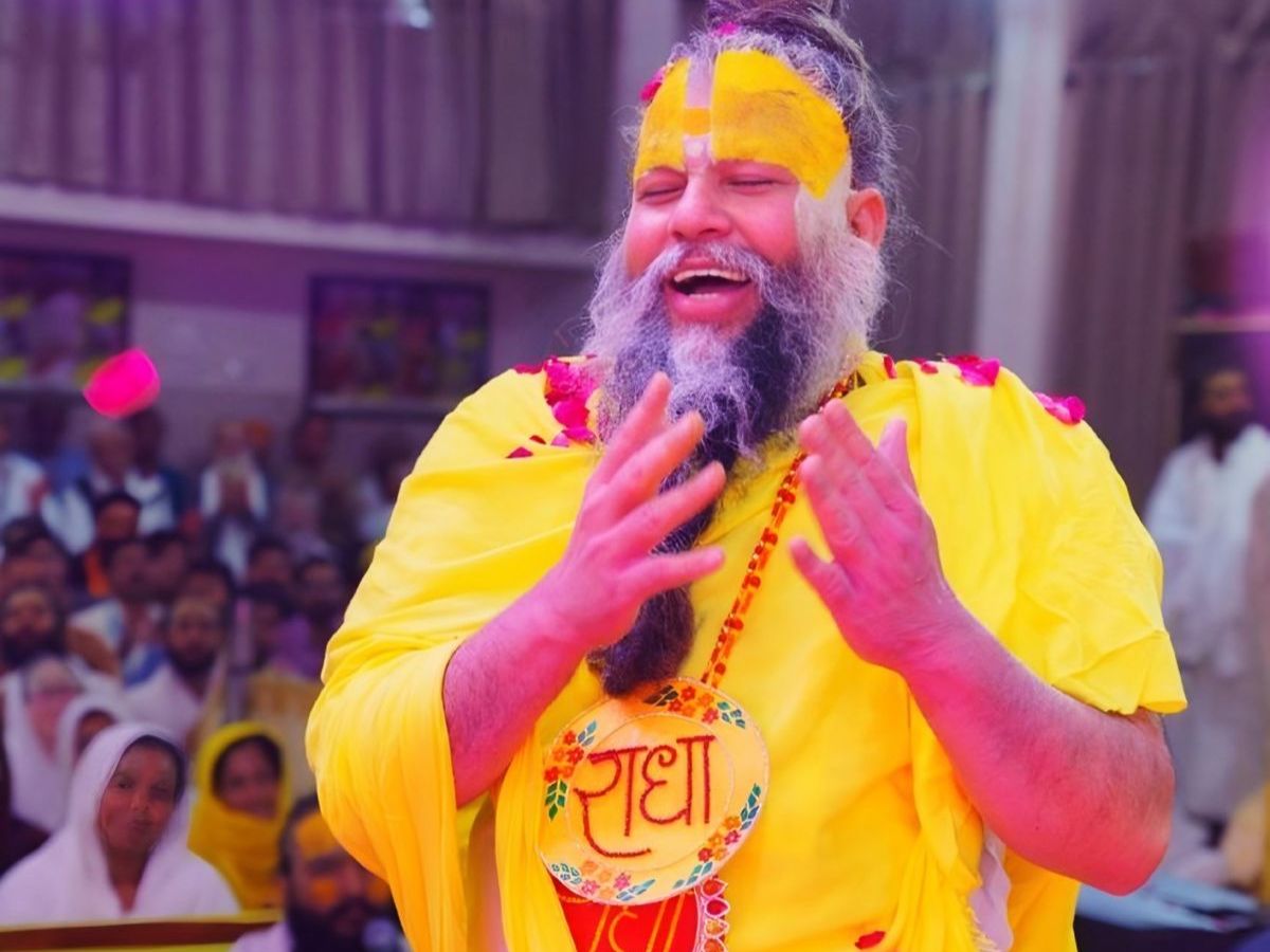 Premanand Ji Maharaj: देर तक सोना बन सकता है जीवन की विफलता का कारण, जानिए महाराज जी का बड़ा संदेश - Photo Gallery