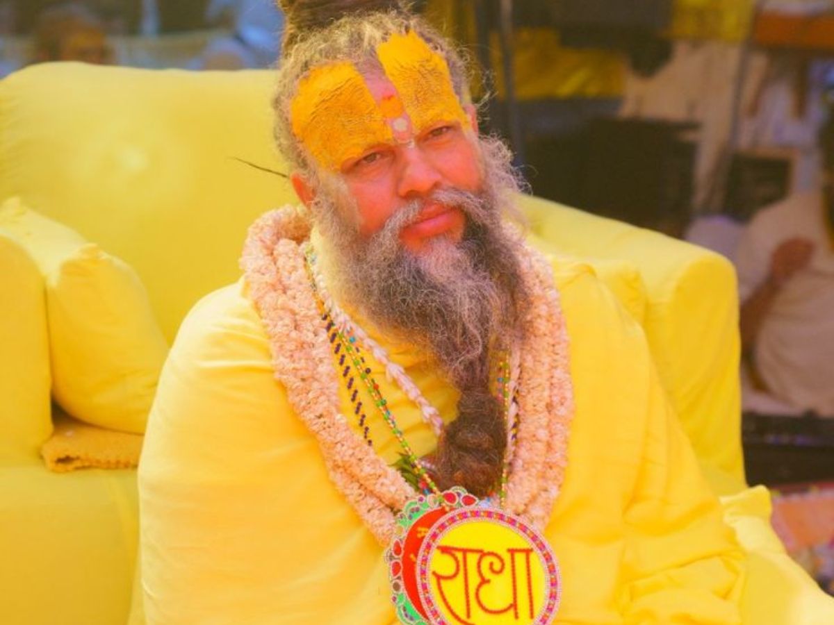 Premanand Ji Maharaj: देर तक सोना बन सकता है जीवन की विफलता का कारण, जानिए महाराज जी का बड़ा संदेश - Photo Gallery