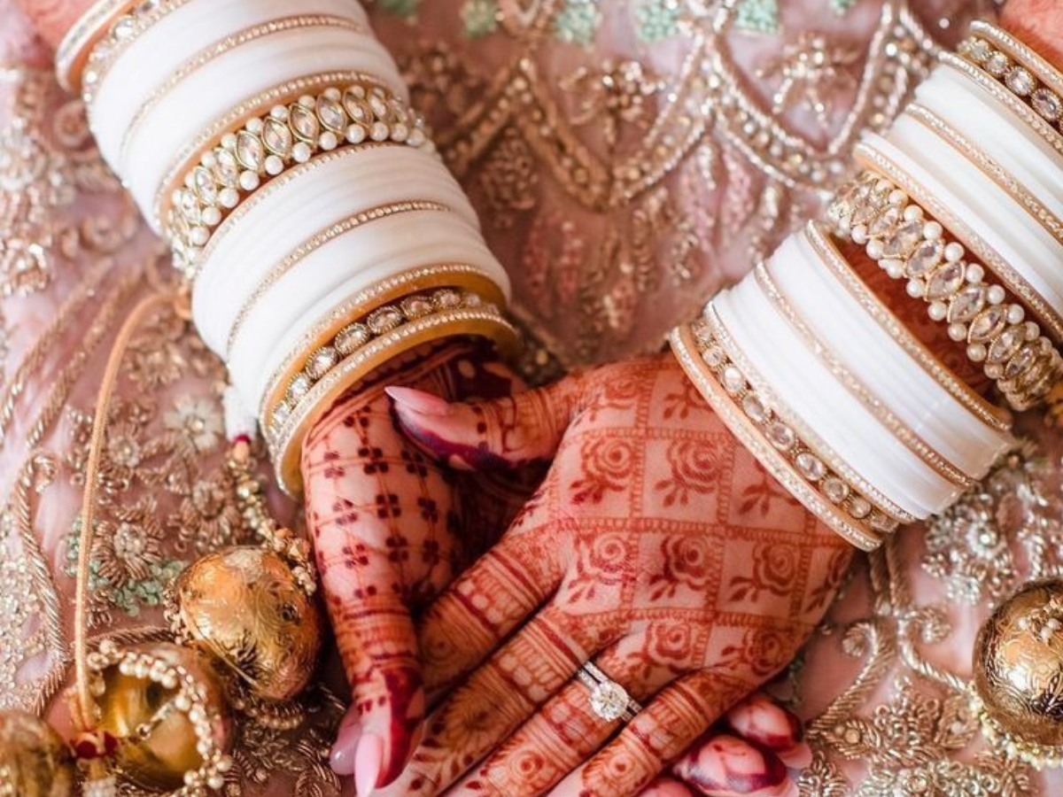 white chudda - Photo Gallery