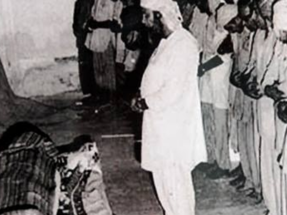 जिस जेल में सजा काट रहे इमरान खान, उस जेल में हुई थी पूर्व PM के साथ हैवानियत, रातों-रात छीन ली थी जिंदगी - Photo Gallery