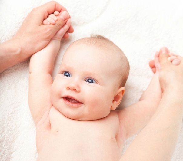 Baby Massage Tips: सर्दियों में बेबी मसाज करते समय न करें ये 6 बड़ी गलतियां, जानें सही तरीका - Photo Gallery