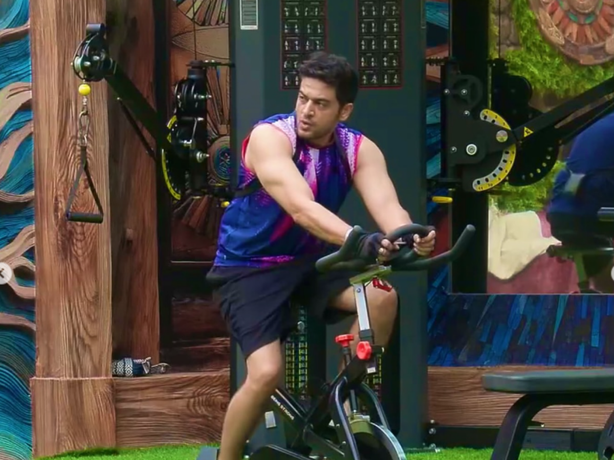 Gaurav Khanna Wealth: बिग बॉस 19 के विनर गौरव खन्ना के पास है कितनी दौलत, कैसी लाइफस्टाइल जीता है ये एक्टर; यहां पर जानें? - Photo Gallery