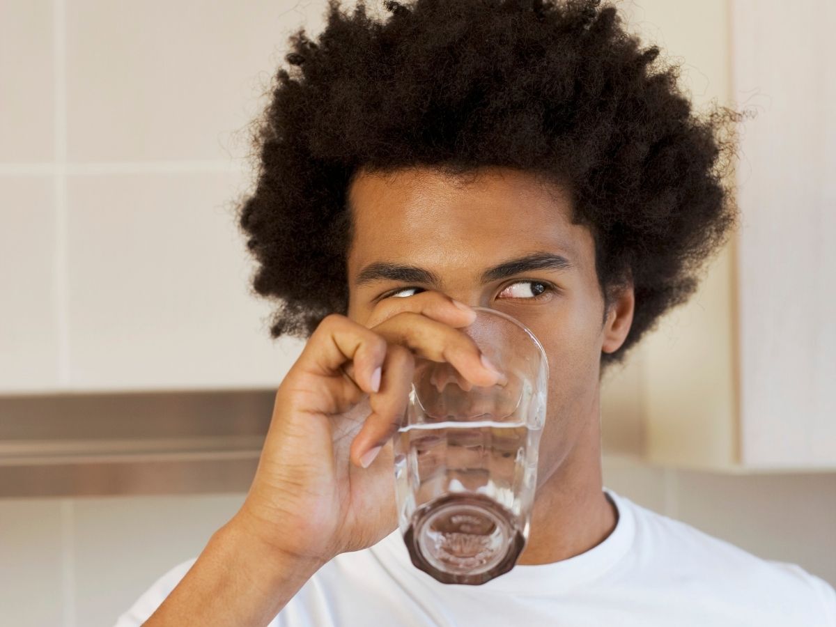 सुबह खाली पेट पीते हैं चाय? उससे पहले पी लें ये चीज; गैस-एसिडिटी और कब्ज से मिलेगी राहत - Photo Gallery