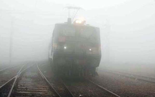 Trains cancelled due to dense fog - Photo Gallery