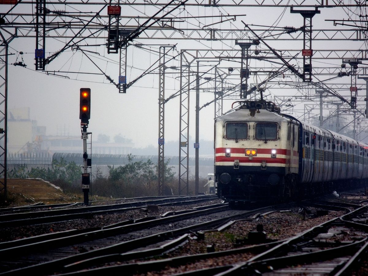 इन भारतीय स्टेशनों से चलती हैं इंटरनेशनल ट्रेनें, इन देशों तक सफर होता है आसान; यहां पर जानें रूट्स - Photo Gallery