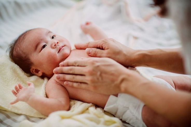 Baby Massage Tips: सर्दियों में बेबी मसाज करते समय न करें ये 6 बड़ी गलतियां, जानें सही तरीका - Photo Gallery