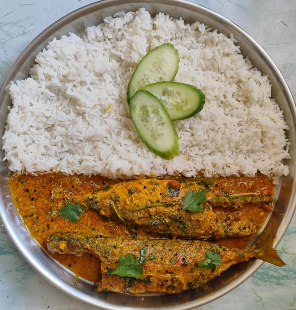 Social relationships are stronger - Photo Gallery