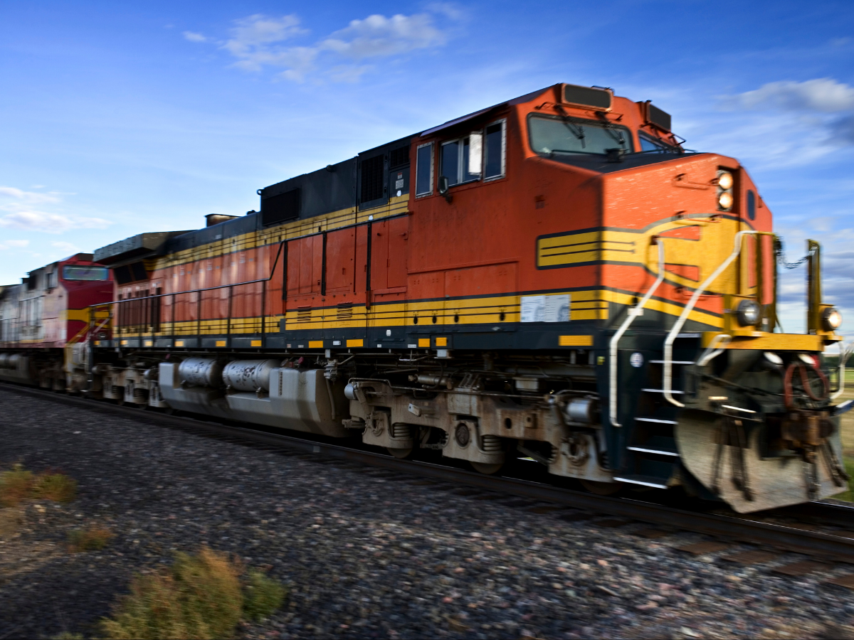 Putin Ghost Train: रूसी राष्ट्रपति व्लादिमीर पुतिन के पास है ‘घोस्ट ट्रेन’, जानें क्या है इसके पीछे की सच्चाई? - Photo Gallery