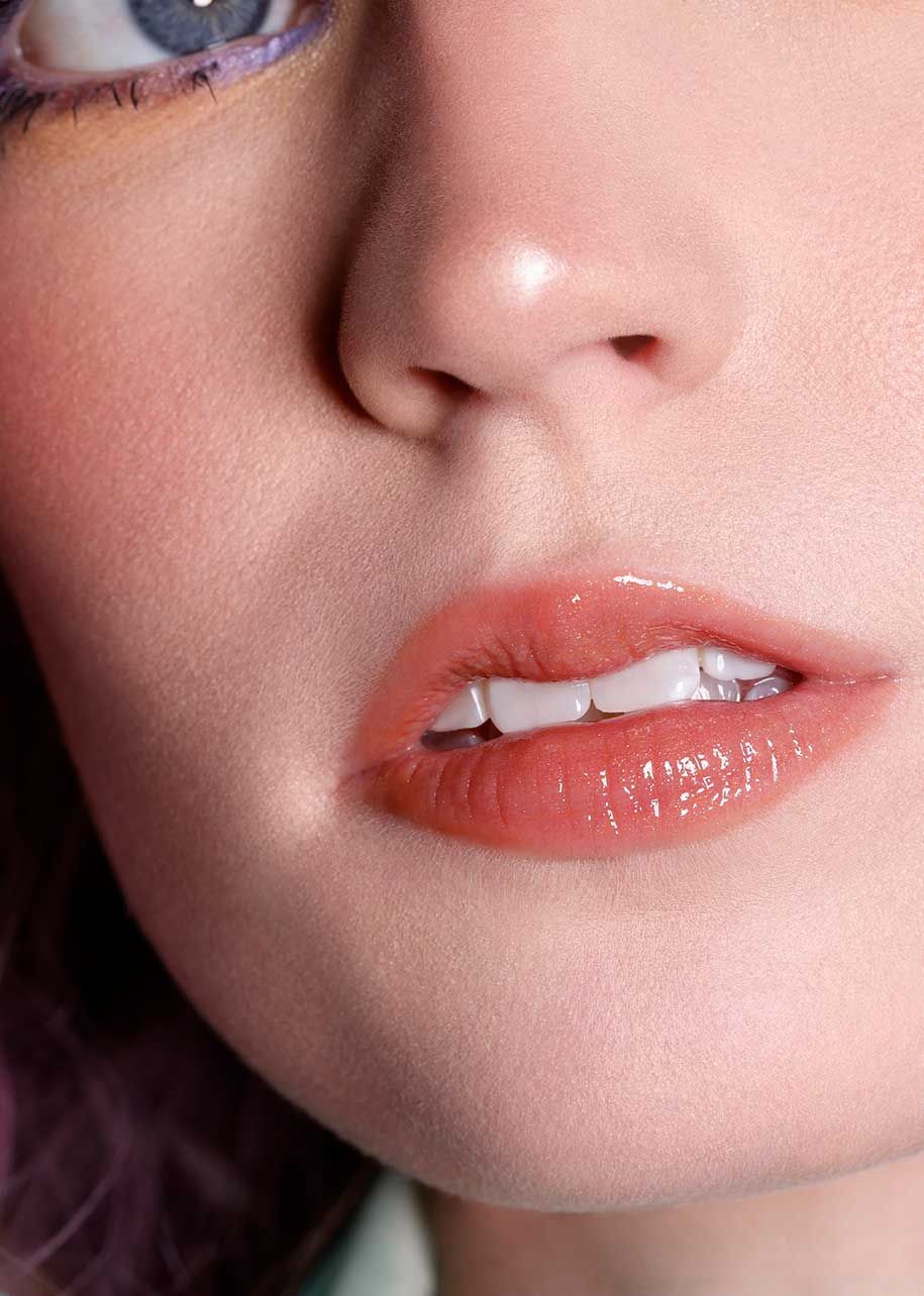 Best Lip Oil: हाइड्रेशन के लिए टॉप 8 लिप ऑयल, होंठ रहेंगे पूरे दिन मॉइश्चराइज्ड - Photo Gallery