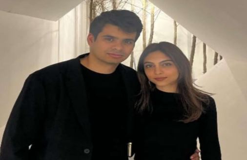 Happiness in the Gandhi family - Photo Gallery