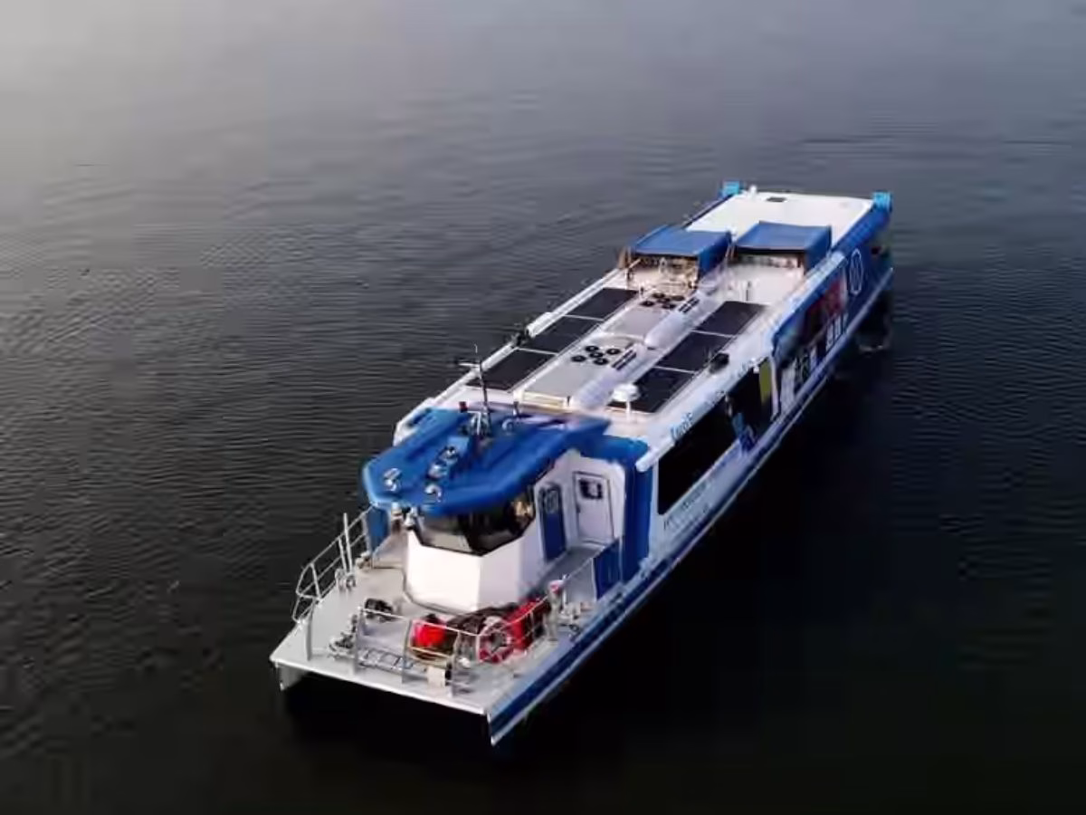 Hydrogen Ship - Photo Gallery