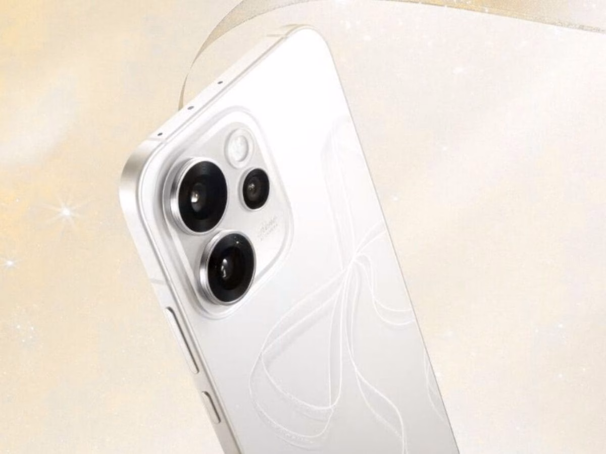 OPPO Reno 15 Pro Mini - Photo Gallery