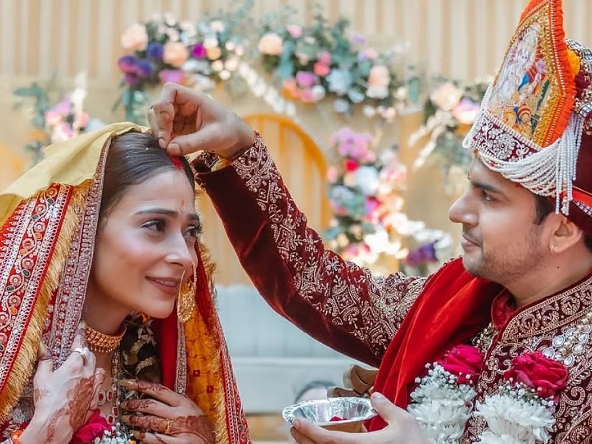 Celebs Married In 2025: साल 2025 में शादी के बंधन में बंधे ये सितारे, सात जन्म साथ रहने का किया वादा - Photo Gallery