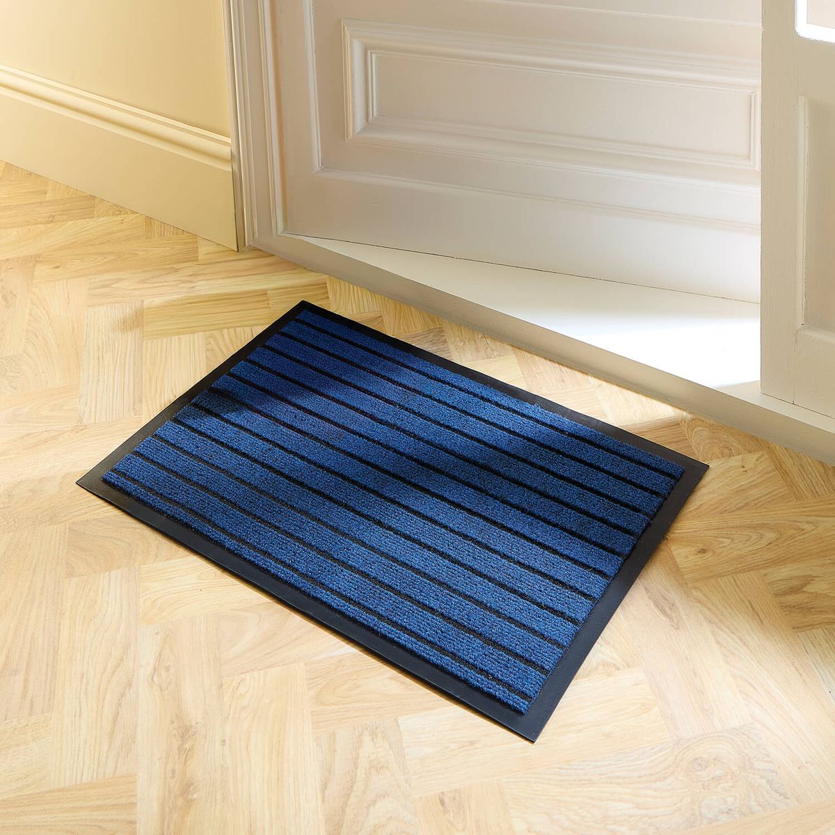 Vastu Tips: पायदान का सही रंग बदल सकता है घर की किस्मत - Photo Gallery