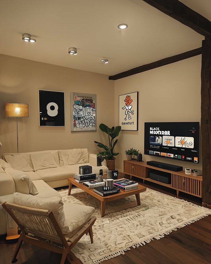 Vastu Tips: घर में टीवी लगाने की सही दिशा कौन-सी है, क्या बेड रूम में टीवी लगाना सही है? - Photo Gallery