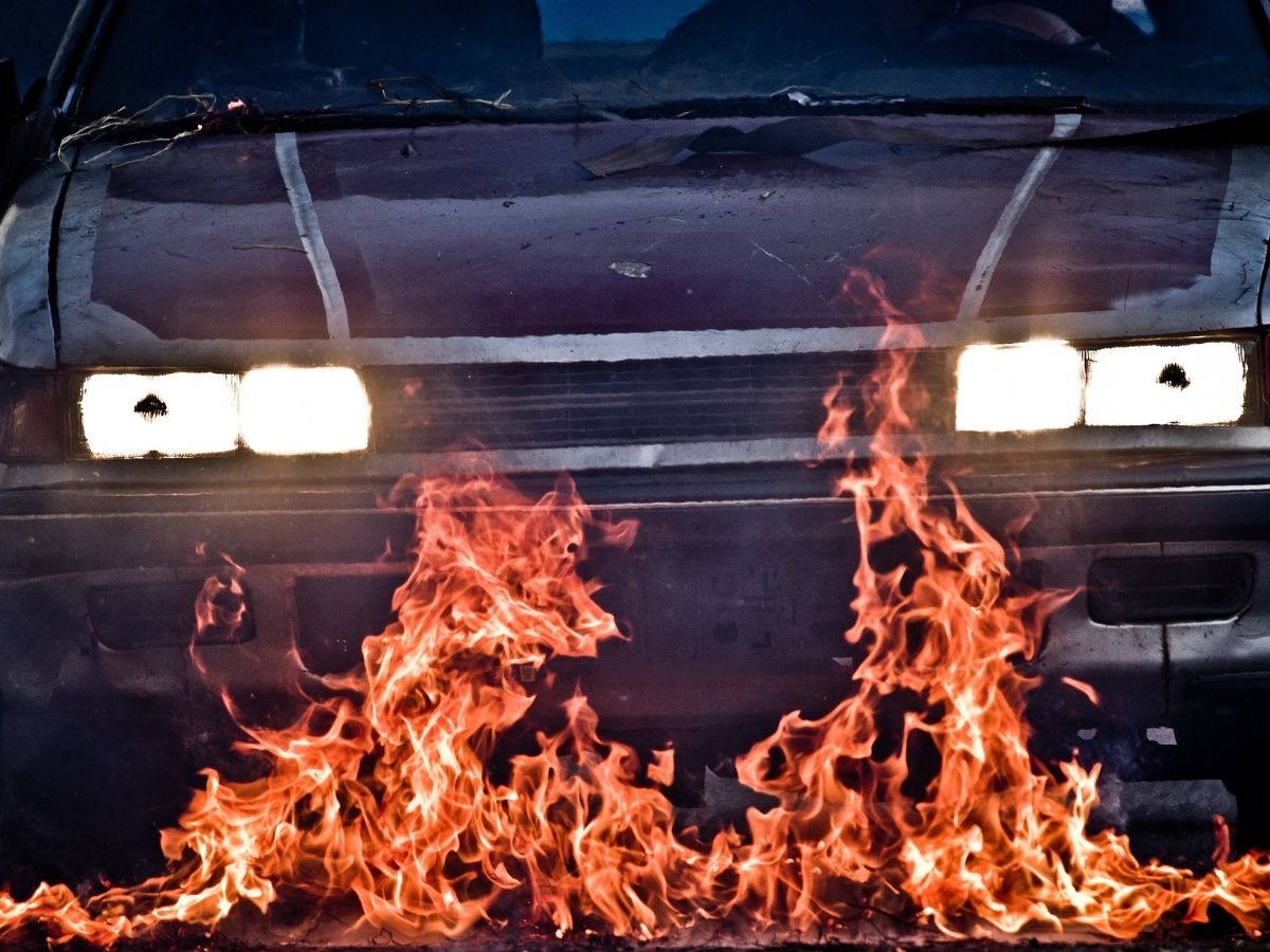 Car Fire Reasons: चलते चलते कार क्यों बन जाती है आग का गोला? यहां जानिए वजह - Photo Gallery