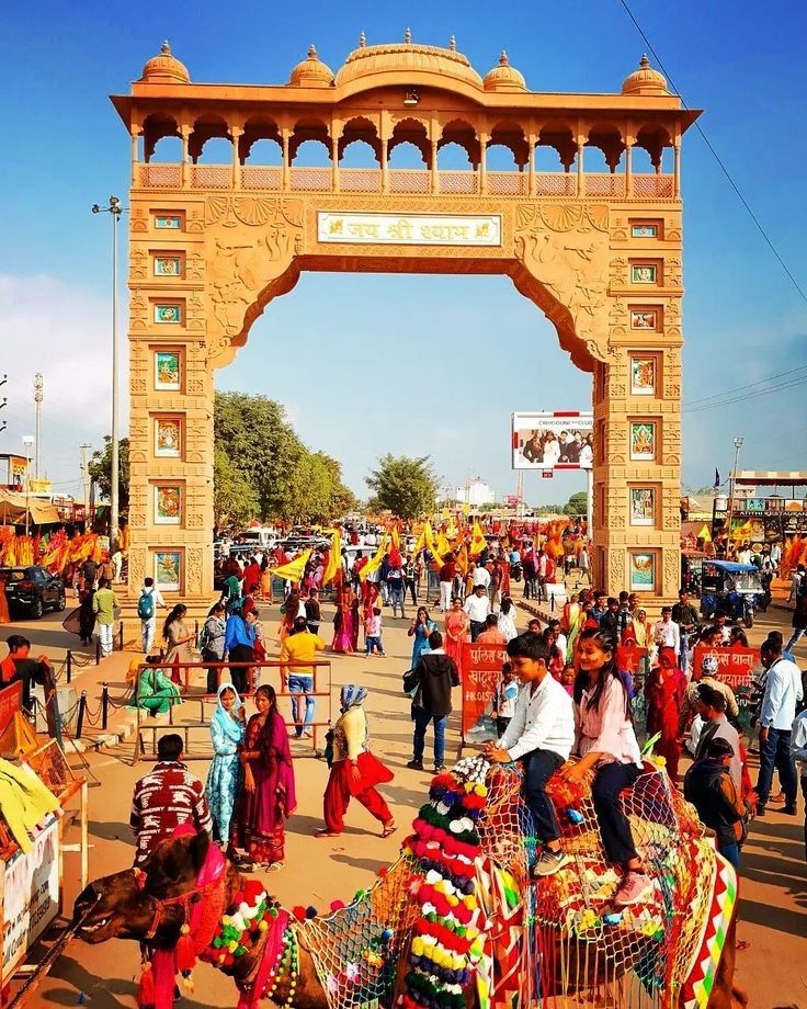 Khatu Shyam: खाटू श्याम जी मंदिर के श्रद्धालु में चढ़ें हुए नारियल का क्या होता है? - Photo Gallery