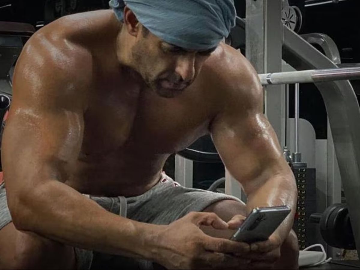 60 साल में सलमान खान का दबंग अंदाज, डोले-शोले देख नौजवानों को लग जाएगा धक्का; जानें क्या है उनकी फिटनेस का राज? - Photo Gallery