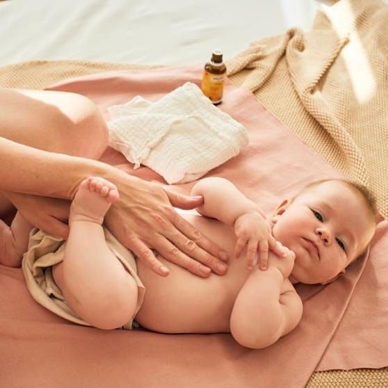 Baby Massage Tips: सर्दियों में बेबी मसाज करते समय न करें ये 6 बड़ी गलतियां, जानें सही तरीका - Photo Gallery