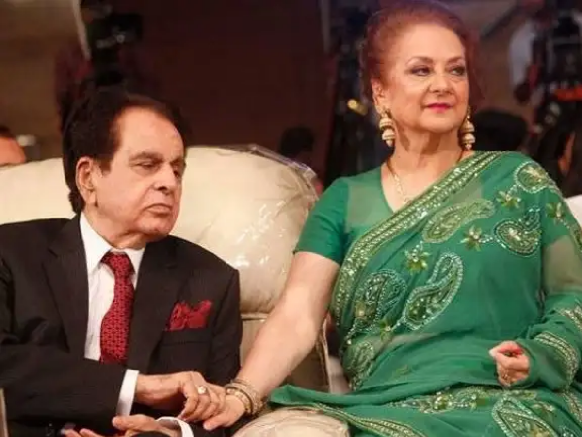 जिस चाहत में छोड़ा मधुबाला का साथ, सायरा बानो भी पूरी नहीं कर सकीं वो ख्वाइश; टूट गया था दिलीप कुमार का दिल - Photo Gallery